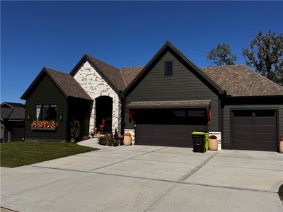 2150 NW Scenic View Dr