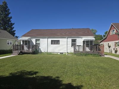 22 2nd Ave SW