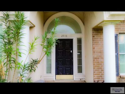 2718 N Rose St