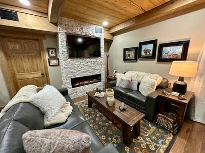 3465 Mountain View Blvd #12D