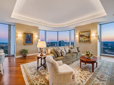 1 Dalton St #3205