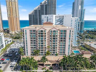 17555 Atlantic Blvd APT 902