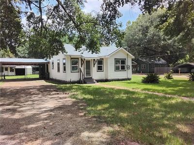 Property at 607 S Louisiana Ave, Bunkie, LA