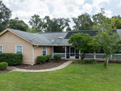 395 Country Circle Dr E