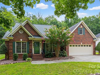 5385 Apple Glen Dr