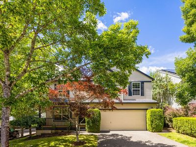 129 NE Danbury Ave