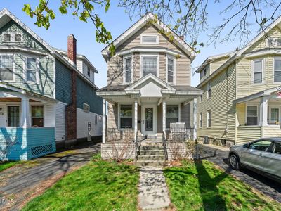 105 Grove Avenue
