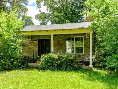 3831 Baltimore Ave