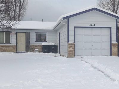 4244 College View Dr