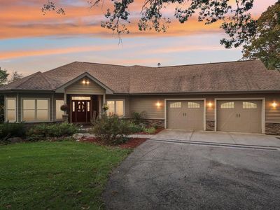 3811 Riege Lane