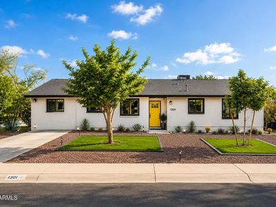 1301 W MARIPOSA Street