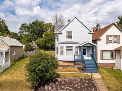 2413 W 7th St
