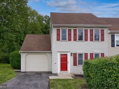 Property at 208 Fairfax Dr, Lancaster, PA