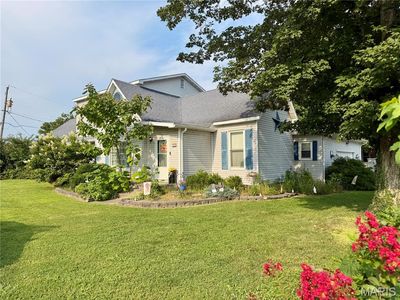 Property at 200 E Boone St, Salem, IL