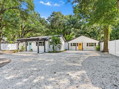 1517 E Giddens Ave #1-2