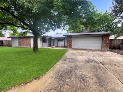 8785 W Pembrook Dr