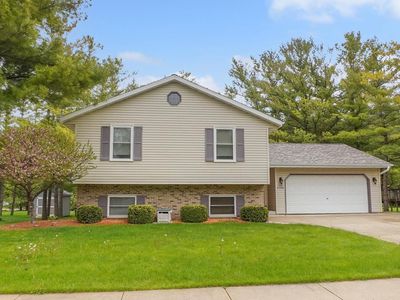 W200N16500 Pine DRIVE
