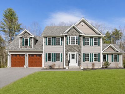526 Hubbardston Rd