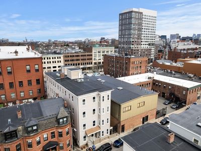 195 Green St