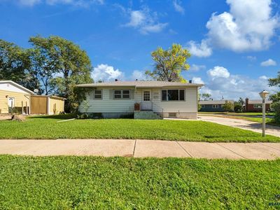 124 Grand Blvd