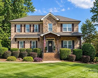 217 Commodore Ct