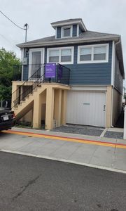 Property at 10 W 15th Rd, Broad Channel, NY