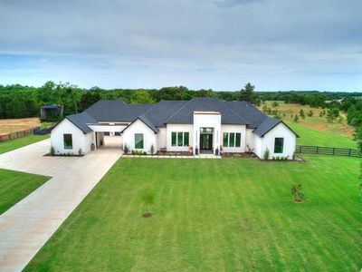 111 Pine Valley Ln