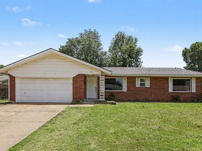 3320 Meadowbrook Dr