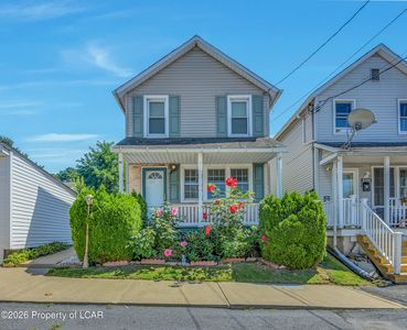 22 Warner St