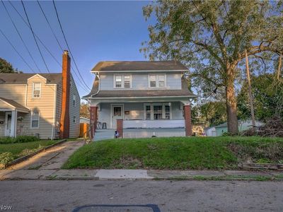 1215 Bellflower Ave SW