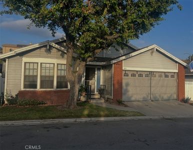 Property at 13691 Gavina Ave Unit 615, Sylmar, CA