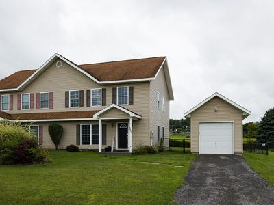 7433 Emi Ln