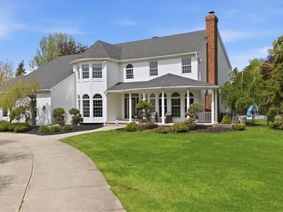5559 Oakdale Ln
