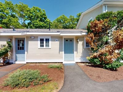 2 Adam St APT 2