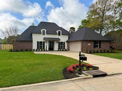 1023 N Worthington Dr