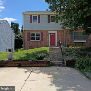 53 Oriole Dr