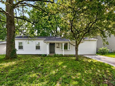 994 Olympia Dr