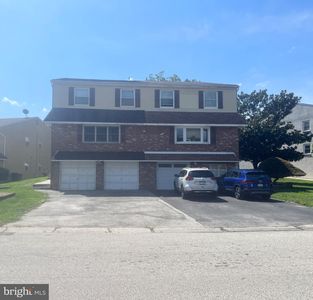612 Country Ln