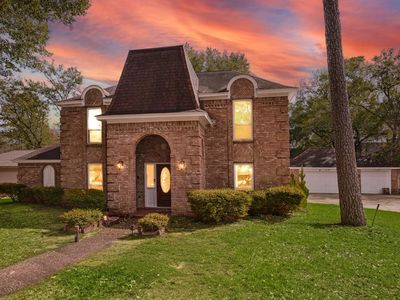 6723 Apple Valley Ln