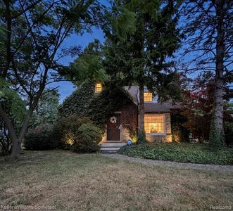 20695 Huntington Ave