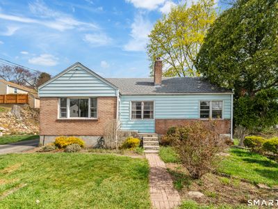 Property at 7 Hamburg Street, Shelton, CT