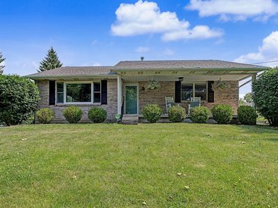 2850 Locust Dr