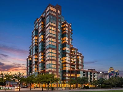 222 E Witherspoon St Unit 806