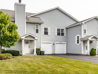 Property at 1228 Orleans Dr, Mundelein, IL