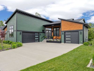 2858 Buckle Down Cir