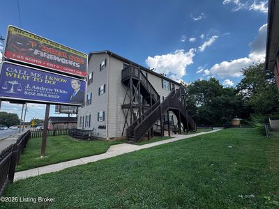 1518 W Oak St