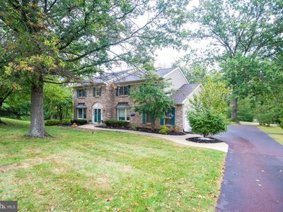 1107 Jarvis Ln