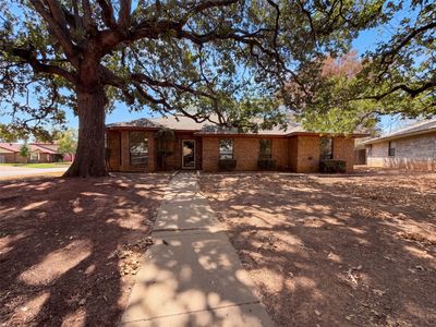 5126 Eagle Nest Dr