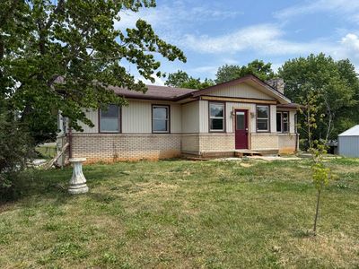 900 Deerfield Ln