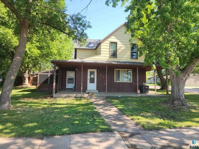 140 E Lincoln Ave